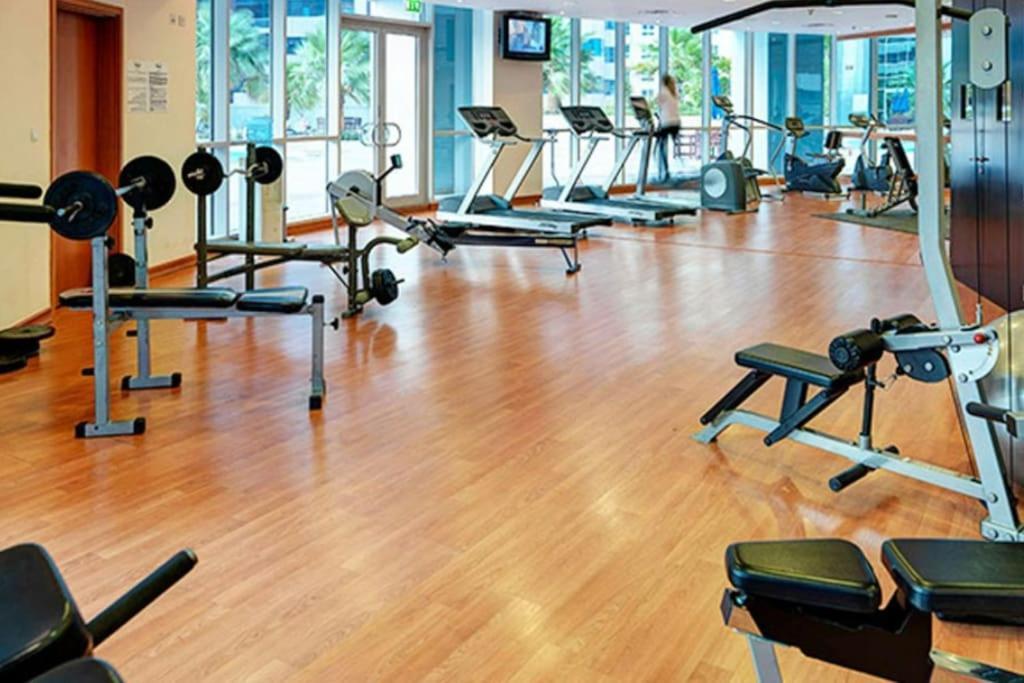 Marina View With Pool, Gym, Tennis Court, 5 Mins To Beach Dubai Eksteriør billede